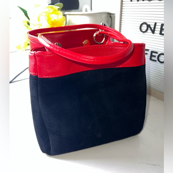 Kate Spade x Starbucks Bag | Black and Red Small Handbag - Picture 3 of 8